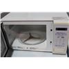 Image 2 : WHITE KENMORE MICROWAVE