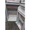 Image 2 : WHITE KENMORE BAR FRIDGE