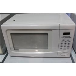 WHITE KENMORE MICROWAVE