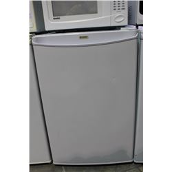 WHITE KENMORE BAR FRIDGE