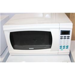 WHITE KENMORE MICROWAVE