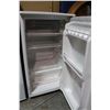 Image 2 : WHITE SAMSUNG BAR FRIDGE