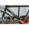 Image 2 : BLACK CCM ROAD BIKE