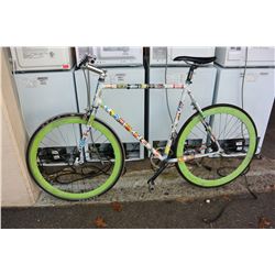 WHITE SINGLE SPEED ROAD BIKE