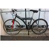 Image 1 : BLACK TECH TEAM BIKE