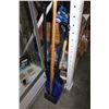 Image 1 : LOT OF SHOVELS AND SCRAPER