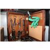 Image 1 : GARDEN TOOL SET IN CASE
