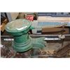 Image 1 : GREEN METAL VINTAGE SCALE