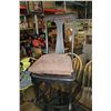 Image 2 : ANTIQUE ROCKER