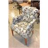 Image 1 : CONTEMPORARY UPHOLSTERED ACCENT CHAIR