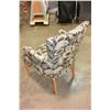 Image 3 : CONTEMPORARY UPHOLSTERED ACCENT CHAIR