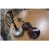 Image 1 : VIOLIN AND VINTAGE LANTERN