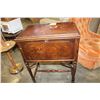 Image 2 : ANTIQUE TELEPHONE TABLE