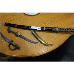 DECORATIVE SWORD AND DECORATIVE KNIVES