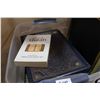 Image 2 : TRAY OF QURANS AND PICTURE