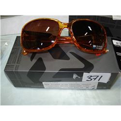 NEW RYDERS KIRA CRYSTAL ORANGE POLARIZED BROWN GRADIENT LENS SUNGLASSES, RETAIL $89.99