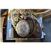Image 1 : COPPER AND BRASS WALL PLAQUES AND PLATTERS