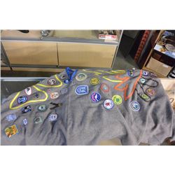 VINTAGE GIRL GUIDE LEADER PONCHO WITH MANY BADGES