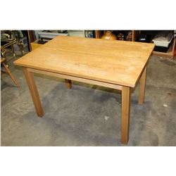 OAK DINING TABLE WITH JACKNIFE LEAF