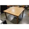 Image 2 : OAK DINING TABLE WITH JACKNIFE LEAF
