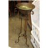 Image 1 : PLANTSTAND