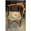 Image 2 : VINTAGE CROSS STICH SEAT CORNER CHAIR
