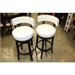 NEW PAIR HOME ELEGANCE WHITE LEATHER STUDDED BAR HEIGHT SWIVEL BAR STOOLS RETAIL $249 EACH