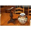 Image 2 : SATSUMA SYTLE VASE AND STAND AND WHITE PLATTER