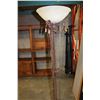 Image 2 : METAL FLOOR LAMP