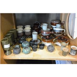 SHELF LOT OF FRENCH ONION SUOP BOWLS POTTERY MUGS ETC