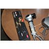 Image 2 : TWO MASSAGERS AND HAIR CURLER