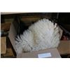 Image 1 : ANIMAL RUG AND PILLOWS