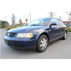 2000 VOLKSWAGEN PASSAT 4 DOOR, AUTOMATIC, BLUE, 161,895 KM. WITH KEY AND REGISTRATION