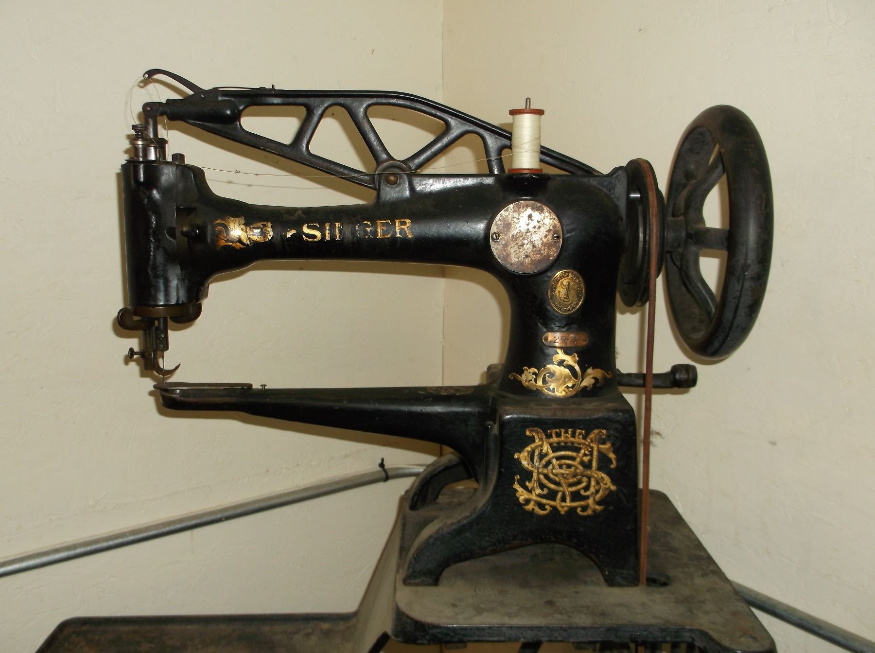 Singer Treadle Leather Sewing Machine- Model 29-4- Good Working Order ...