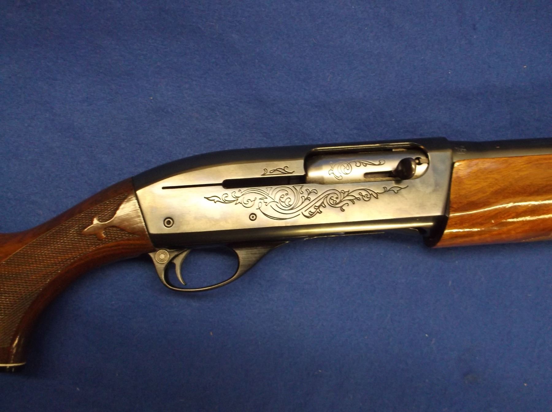 Remington 1100 Shotgun 12 GA Full Choke28" Barrel 2.75" Auto