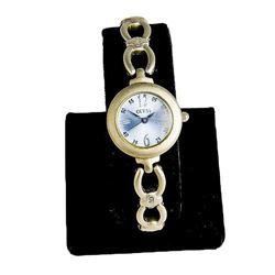Vintage Women's Guess Fashion Watch