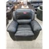 Image 1 : New Leather Manual Recliner