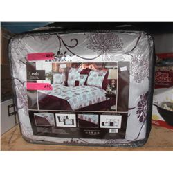 New Queen Size 7 Piece Comforter Set