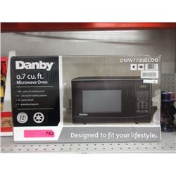New Danby 0.7 Cubic Foot Microwave Oven - 700 Watt