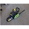 Image 1 : Poulan 33 cc Chain Saw with 14" Bar