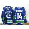 Image 1 : 2 Vancouver Canucks Jerseys