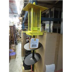 New 6 Foot Metal Bird Feeder with Squirrel Baffle