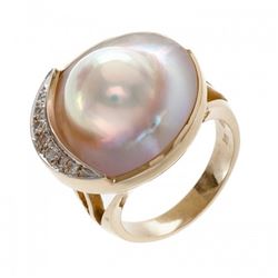 19.5-20.0mm Mabe Blister Pearl Ring with Diamonds
