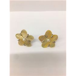 Yellow Shell .925 Sterling Silver Earring 2.80g