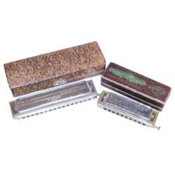 Harmonicas (2): Hohner Chromonica, 5....