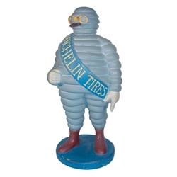 Michelin Tires dimensional advertisin...