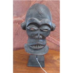 Chihongo Mask w/Stand