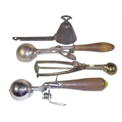 Ice cream dippers (4): 1 pre-1900's c...