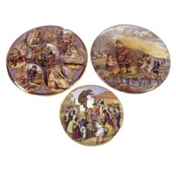 Prattware potlids w/bases (3): Circus...