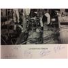 Image 2 : MONTREAL CANADIENS "LE NOUVEAU FORUM" TEAM AUTOGRAPHED 30" X 20" PRINT